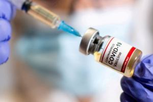 "Вакцина алмағандарға жұмысқа баруға тыйым салынады". Бас санитар дәрігер жаңа қаулы шығарды