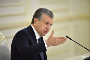 Ана тілін білуге міндетті етуіміз керек – Өзбекстан президенті