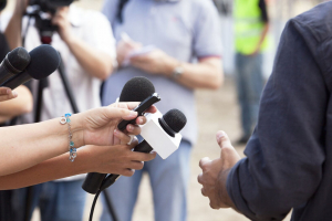 Мемлекет басшысы журналистерге қарсы бағытталған қылмыстарды мұқият тергеуді тапсырды