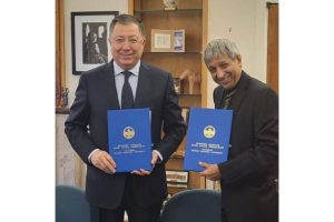 ҚазҰУ мен Лондон университеті арасында меморандумға қол қойылды