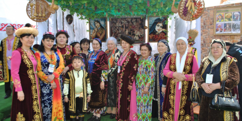 Цезарь 3 0 секс машиналарының видеосы Сығандардың сексін қараңыз