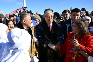 Мемлекет басшысы қазақстандықтарды Наурыз мейрамымен және Рамазан айының басталуымен құттықтады