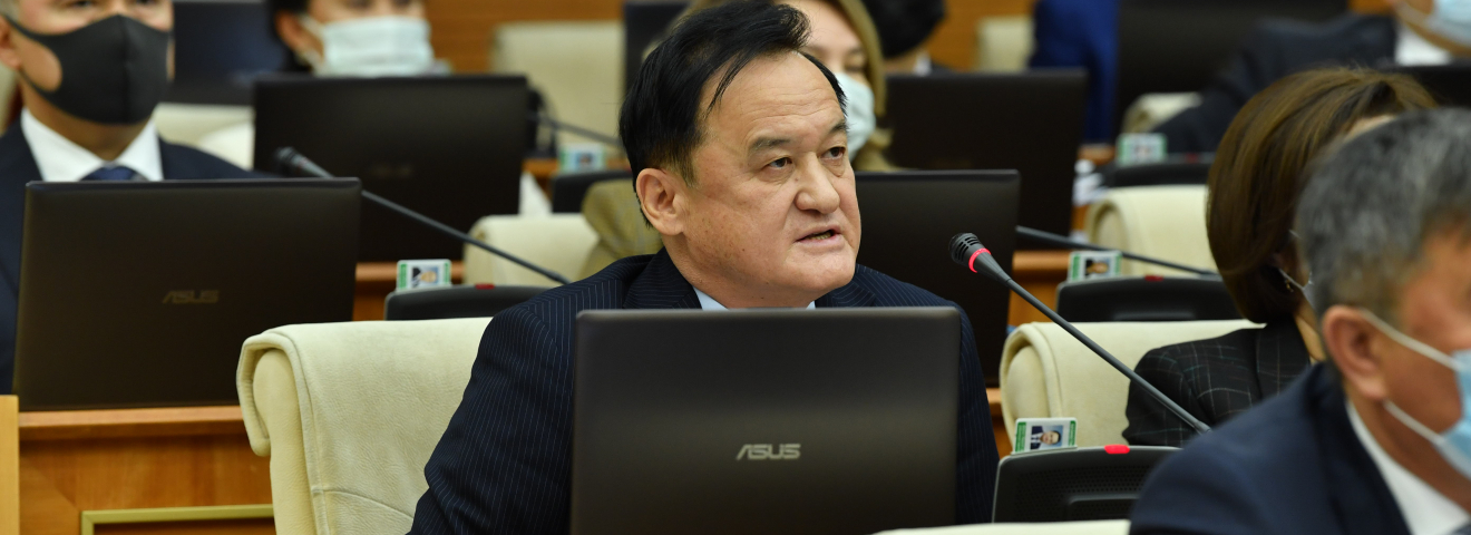 ҚАЛАМГЕРЛЕР ҰЛТ ҚОРҒАНЫ БОЛУЫ ТИІС! - Қазыбек Иса