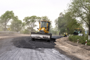 Биыл Жетісу облысындағы 73 елді мекенде жол жөнделуде