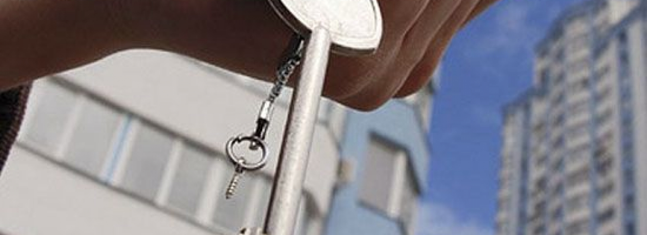 Талдықорғанда мемқызметшілер, журналистер, спортшылар мен әртістер пәтерді заңсыз алған – облыс әкімі