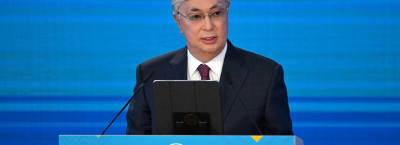 Президент «Қазақстанның Халық жазушысы» атағын қайтару туралы ұсынысты қолдады