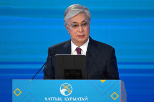 Президент «Қазақстанның Халық жазушысы» атағын қайтару туралы ұсынысты қолдады