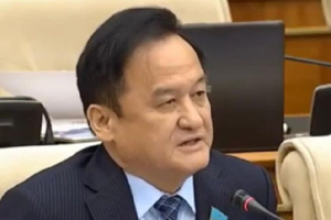 Үкіметтегі идеологиялық вице-премьер Ресей тілінде баяндама жасаса, қандай ұлттық идеология?!. - Қазыбек Иса