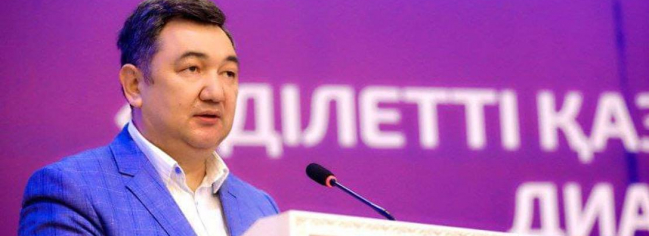 Дархан Қыдырәлі Зерендіде өткен жастар ресурстық орталықтары қызметкерлеріне арналған республикалық жастар академиясына қатысты