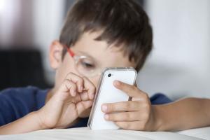 ҰЯЛЫ ТЕЛЕФОННЫҢ ҰРПАҚ ТӘРБИЕСІНДЕГІ ОРНЫН ҰМЫТПАЙЫҚ