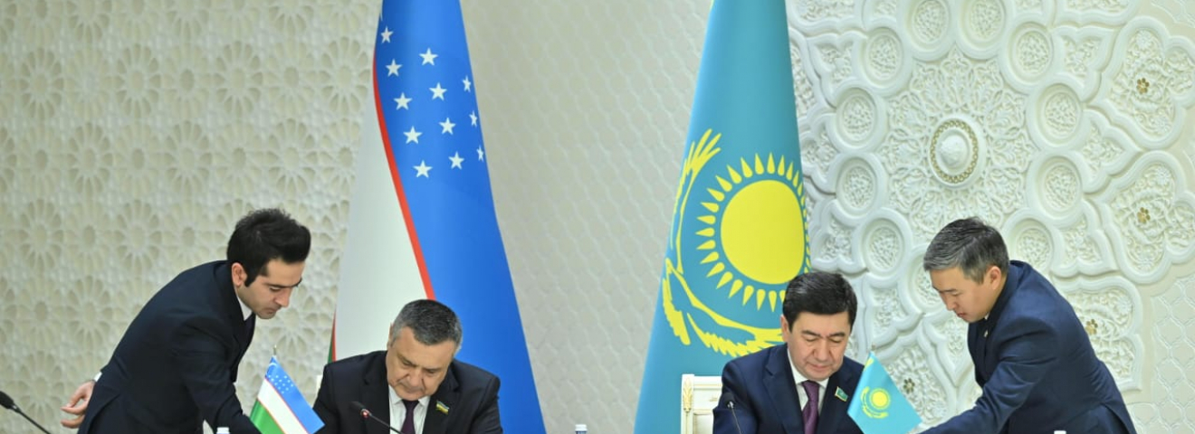 Ташкентте Қазақстан мен Өзбекстан Парламентаралық кеңесінің алғашқы отырысы өтті