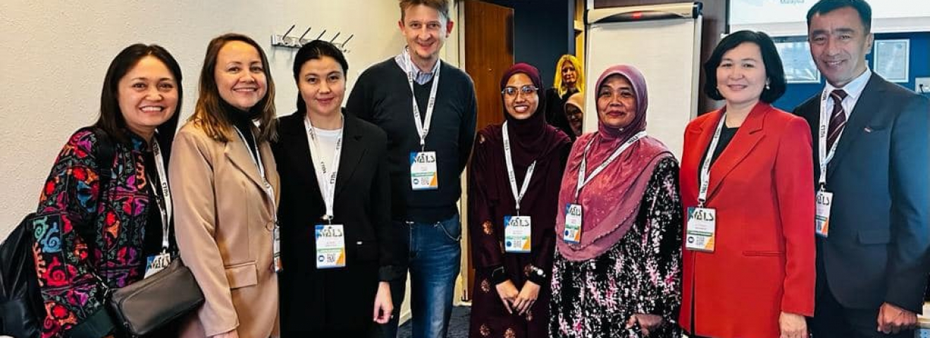 Нидерландыда қазақстандық Педагогикалық шеберлік орталығы WALS эстафетасын ресми түрде қабылдады