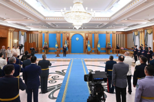 Президент майдангерлер мен тыл еңбеккерлеріне әрқашан құрмет көрсетілетінін айтты