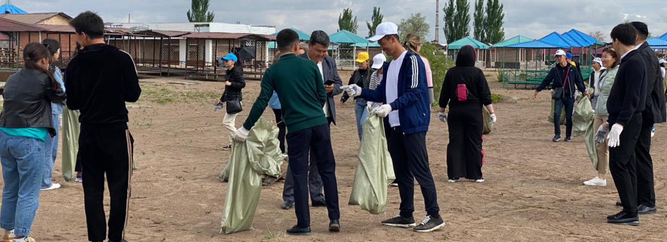 Қапшағай су қоймасының жағалауынан 10 тонна қоқыс шығарылды