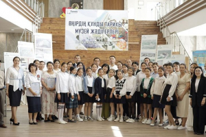 Түркістанда «Өңірдің құнды тарихы-музей жәдігерлері» музейлер шеруі өтті