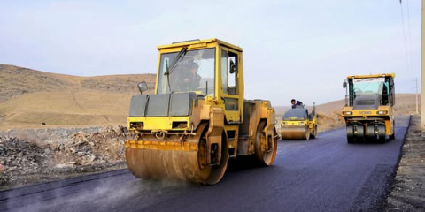 КЕНТАУДА АУЫЛ КӨШЕЛЕРІНЕ АСФАЛЬТ ТӨСЕЛІП ЖАТЫР