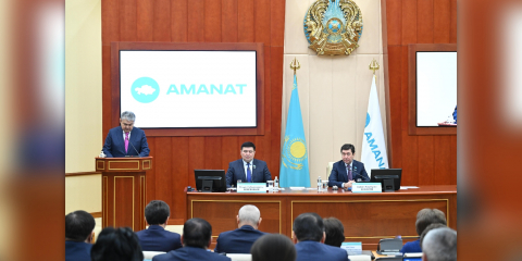 «AMANAT» фракциясының депутаттары бірыңғай уақыт белдеуі бойынша Үкіметтің шешімін қолдады