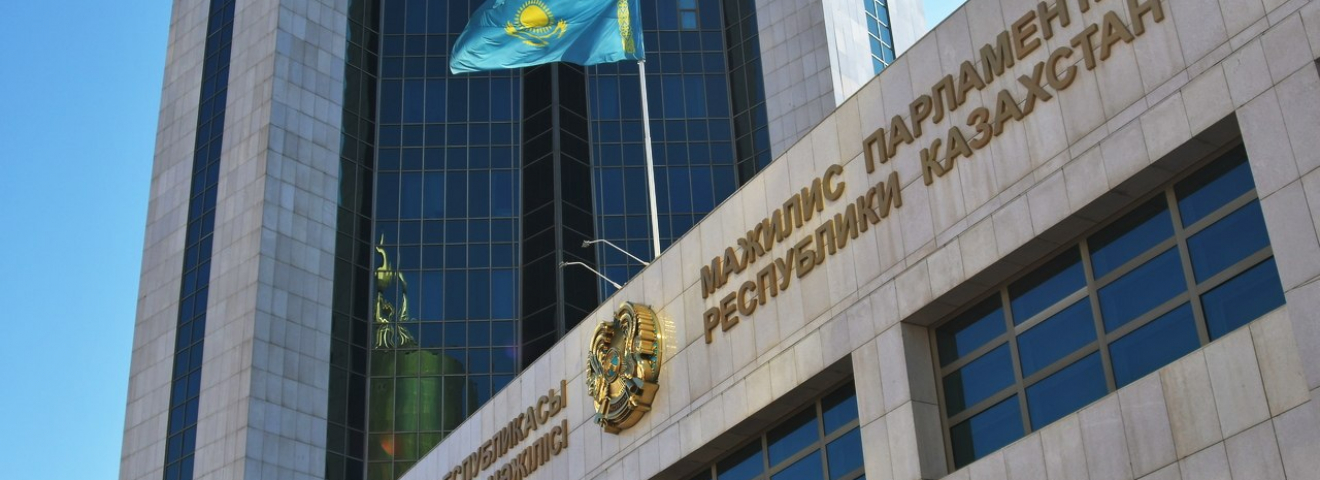 Парламенттің үшінші сессиясында "Ақ жол" депутаттары ең көп сауал жолдады