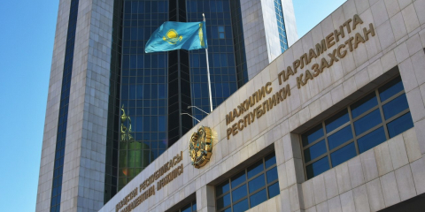 Парламенттің үшінші сессиясында "Ақ жол" депутаттары ең көп сауал жолдады