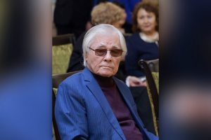ҚАЗАҚ ЖЫРЫНЫҢ ҚАС ЖҮЙРІГІ ЕДІ…
