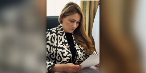 ҚАЗАҚША СӨЙЛЕЙТІНДЕР ҚАЗАҚҚА ҰҚСАЙДЫ!