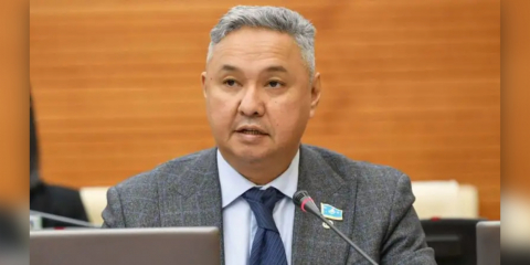 "Ақ жол" өндірушілер Тізілімін енгізуді кейінге шегеріп, Индустриялды сертификаттар қолданысын ұзартуды талап етті