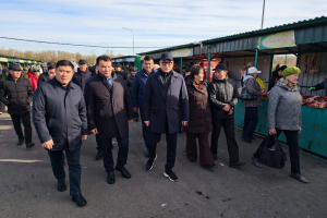 Сауда министрі ШҚО-дағы жәрмеңке мен тұрақтандыру қорына барды