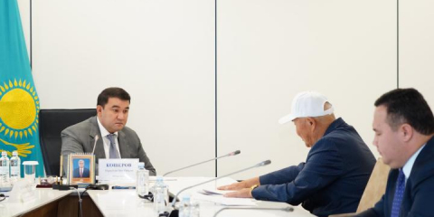 Облыс әкімі Нұралхан Көшеров тұрғындарды жеке қабылдап, өзекті мәселелерді талқылады