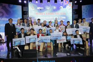 Елімізде республикалық «Қола домбыра» оқушылар айтысы өтті