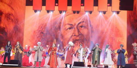 «Ақтау – Түркі әлемінің 2025 жылғы мәдени астанасы» жылының жабылуына арналған салтанатты концертке 1500-ден астам адам қатысты