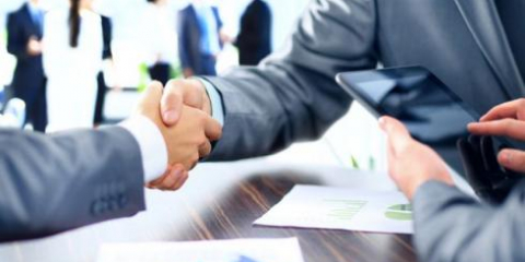 МЕМЛЕКЕТТІК ҚЫЗМЕТШІЛЕРГЕ КӘСІПКЕРЛІКПЕН АЙНАЛЫСУҒА РҰҚСАТ ЕТІЛМЕЙДІ