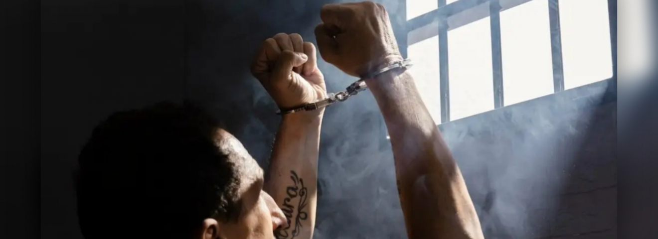 Үндістанда тоғыз полицей өлім жазасына кесілді