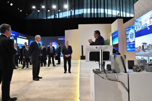 Қазақстан мен Өзбекстан президенттері жасанды интеллект хакатонына барды