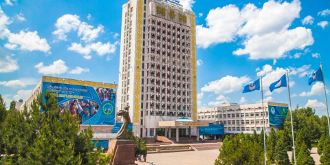 Роль современного университета в формировании профессионального будущего студентов: опыт обучения в КазНУ имени аль-Фараби