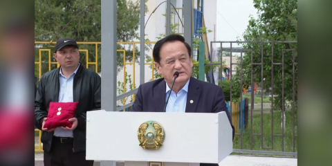 ҰЛЫ ДАЛАНЫҢ ҰЛЫ АҚЫНЫ ТУҒАН ЖЕР ТӨСІНЕ ОРАЛДЫ - Қазыбек Иса