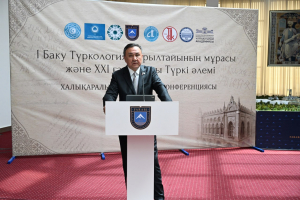 Баку құрылтайының 100 жылдығы: ҚазҰУ-да түркологияның жаңа бағыттары талқыланды
