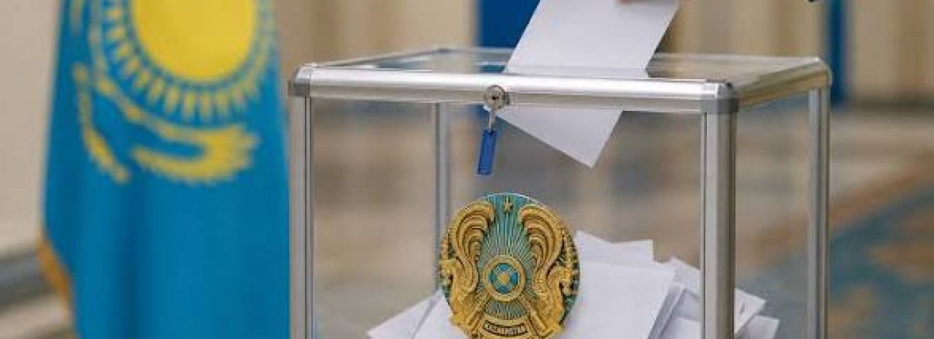 Құрылтай сайлауы: «Ақ жол» Respublica-ға жауап берсе, Қазақстан Халық партиясы ЖСДП сынына ашық үн қатты
