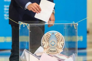 Партиялар мектептерде, ауруханаларда және өндіріс орындарында сайлаушылармен кездесіп, өзекті мәселелерді талқылауда