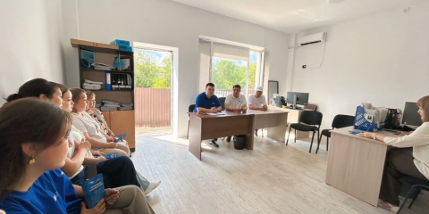 Диалогқа негізделген үгіт: «Ақ жол» өңірлерде қандай мәселелерді көтеріп жүр?