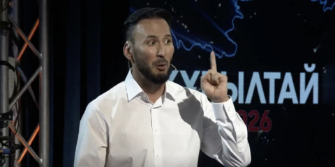 Абайдың биіктігін малмен өлшеп өзінің рухани төмендігін көрсетті - Тоққожа Қожағұл