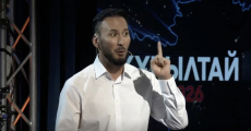 Абайдың биіктігін малмен өлшеп өзінің рухани төмендігін көрсетті - Тоққожа Қожағұл