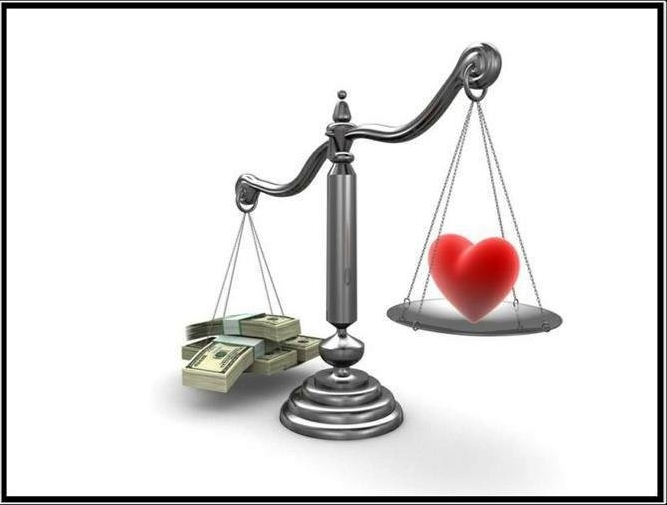 Жігіттер "қалталы әйелге" қарайды...