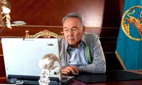 Назарбаев: Қазақ жастарының шетелде жалшы болып жүрмегенін мақтан тұтамын