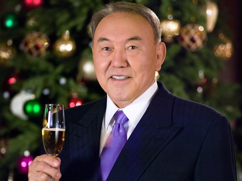 Назарбаевтың шенеуніктермен жаңа жылдық кешті өткізген видеосы жарияланды (видео)