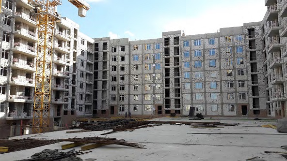Астанада тұрғын үй кешені құлады (ФОТО)