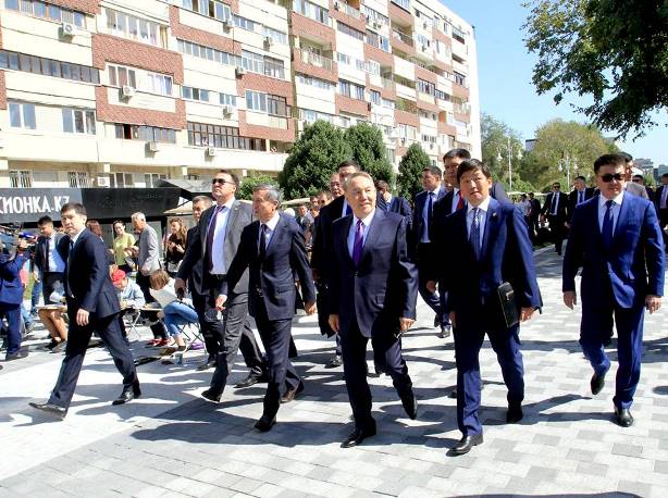 Нұрсұлтан НАЗАРБАЕВ: МЕН АЛМАТЫНЫ ЖЕР ЖҮЗІНДЕГІ ЕҢ ӘДЕМІ ҚАЛА ДЕП БІЛЕМІН