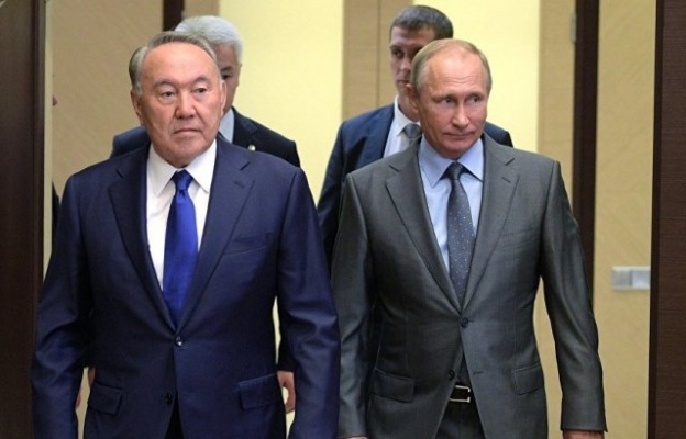 Назарбаев пен Путин телефон арқылы сөйлесті