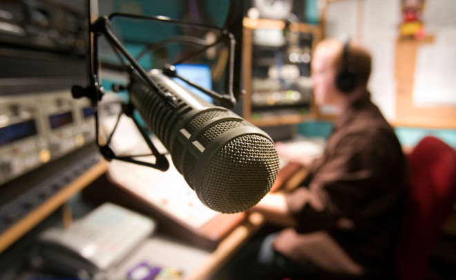 Қазақстандық радиоларда сауатты жүргізушілер жоқ - медиа сарапшы