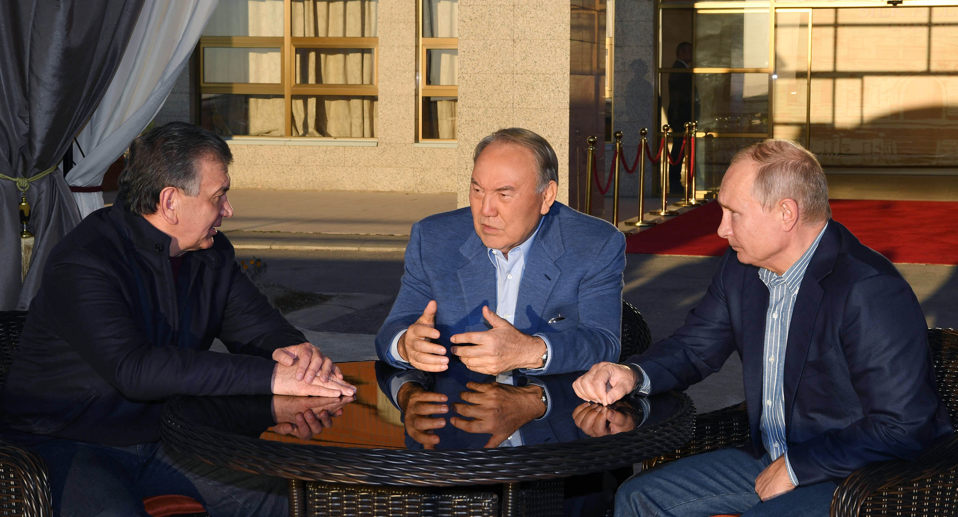 Нұрсұлтан Назарбаев Ресей және Өзбекстан президенттерімен кездесті