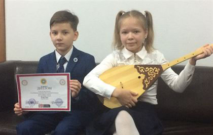 Казахский для нее – родной язык:  мама 11-летней Саши Катренко